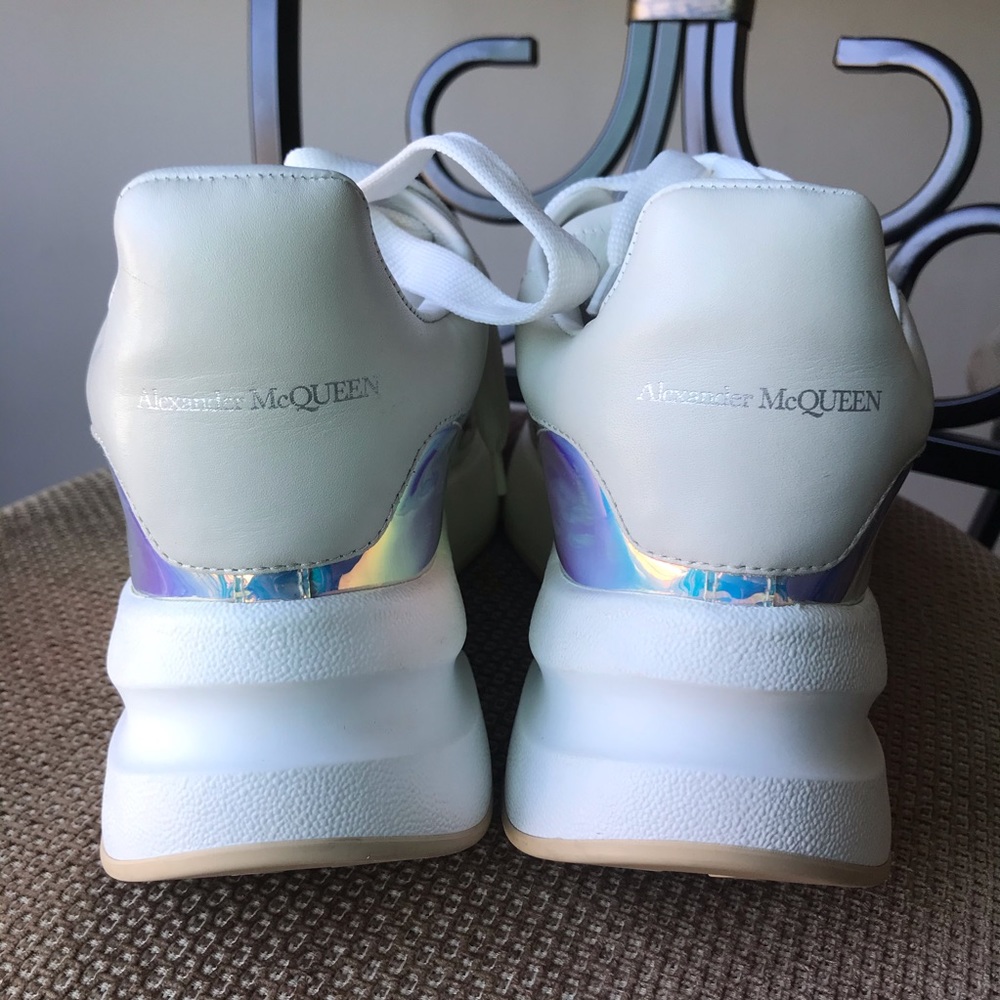 Alexander McQueen iridescent sneakers - Picture 9 of 12